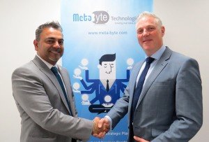 -Salil Dighe, founder and CEO at Meta Byte Technologies with Terry Walby, Chief Executive at Thoughtonomy (L to R)