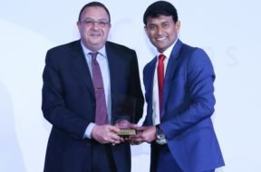 Tarek Helmy receives the ‘Data Centre Solutions Vendor of the Year’