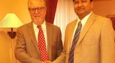 Mash Khan, CEO of LinkQuest with Shahnawaz Sheikh, Sales and Channel Director for SonicWall (META & CEE)